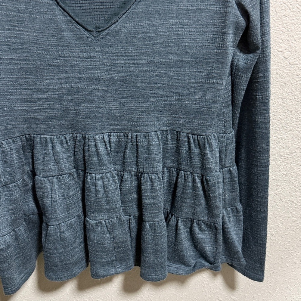 Deletta Anthropologie Blue Gray Slub Knit Tiered‎ Peplum V-Neck Top XS - Picture 5 of 9